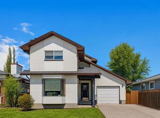 228 S Marquis Pl SE, Airdrie, AB T4A 1Y4