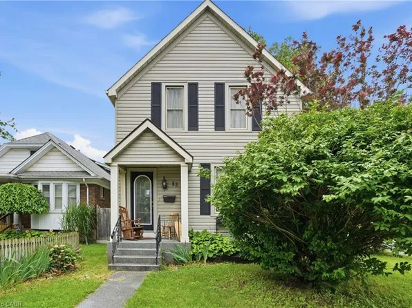 83 York St, Saint Catharines, ON L2R 6C8