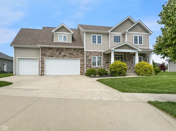 88 Westbrook Ct, Columbus, IN 47201