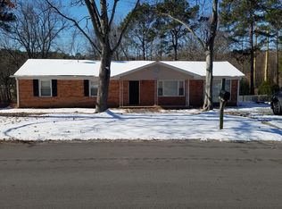227 Brewster Dr, Fayetteville, NC 28303