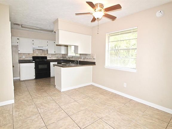 4th image of 14302 Quiet Town Ln