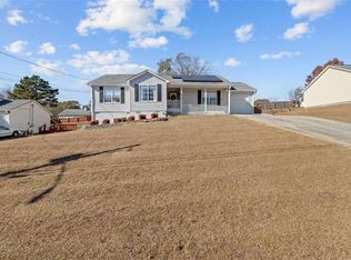 6324 Amberly Rd, Rex, GA 30273