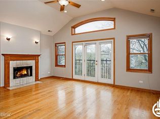847 N Mozart St #3, Chicago, IL 60622