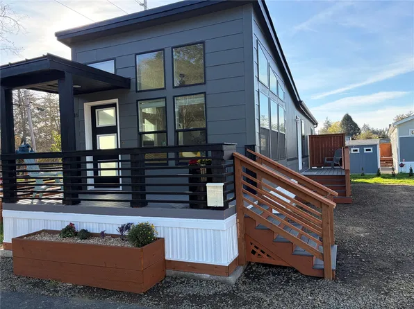 1303 30th Street #16, Seaview, WA 98644