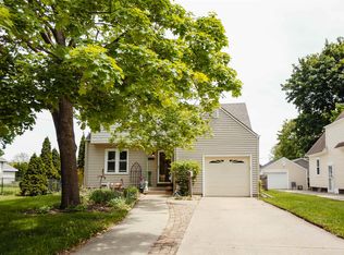 1842 Hubbard St, Oshkosh, WI 54902