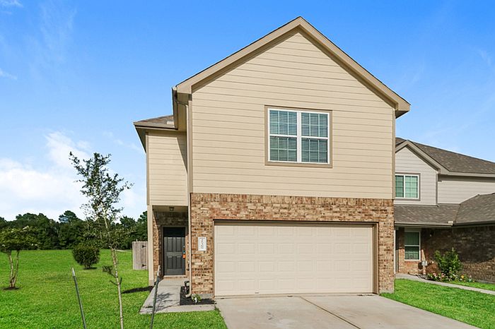 1st image of 25389 Claremont Hills Ln