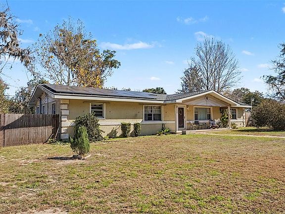 3rd image of 6107 SE Arthur Rd