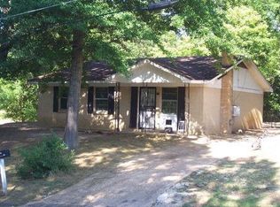 909 Daniels Dr, Water Valley, MS 38965