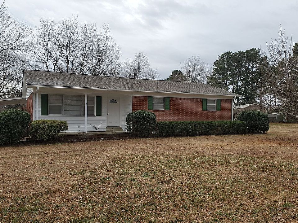 1st image of 114 Lakeshore Dr