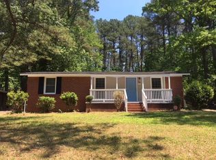 908 Chatham Ln, Raleigh, NC 27610