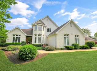 1537 Monarch Cir, Naperville, IL 60564