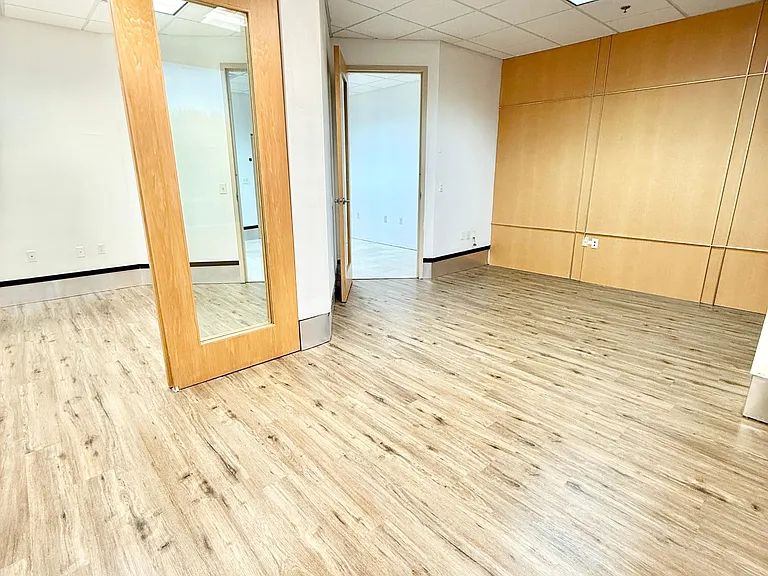 6000 Metrowest Blvd #213 — Photo 11