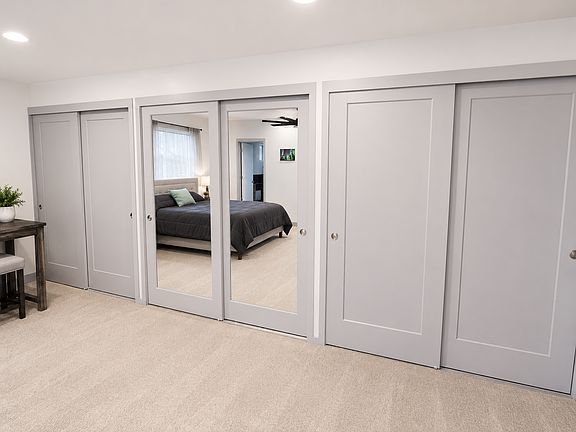 2nd image of 1686 Oakhurst Ave #2