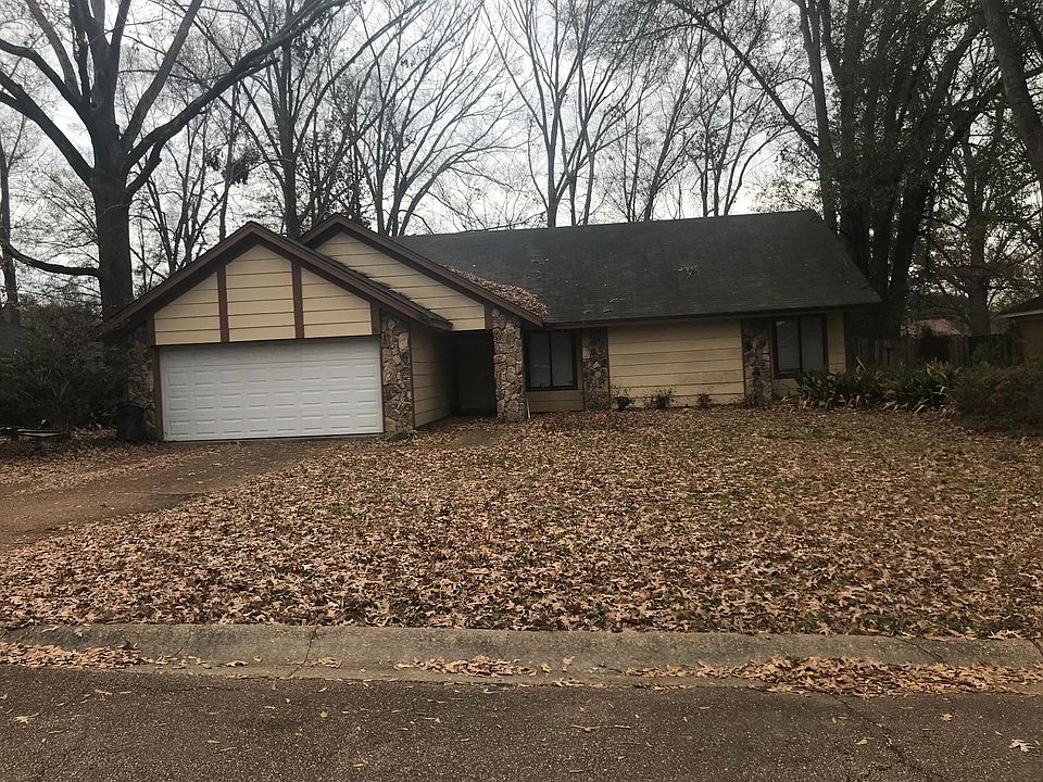 2nd image of 203 Harvest Dr