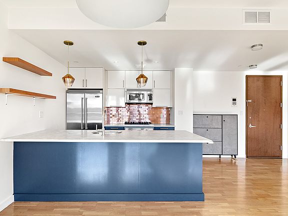 5th image of 500 4th Ave APT 11D