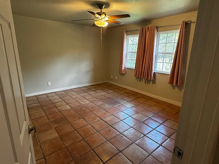 217 Leveritts Loop #A — Photo 14