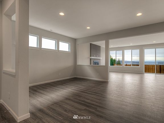 5th image of 13383 186th Avenue SE #100