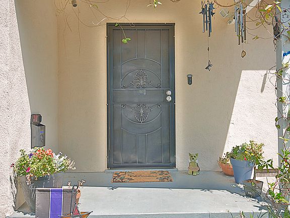 3rd image of 10825 Montecito Dr