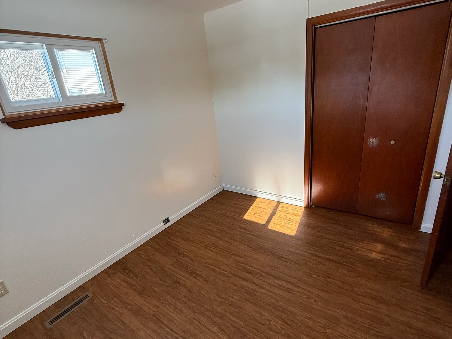 3 bed, 1040 sqft, $1,475 — Photo 2