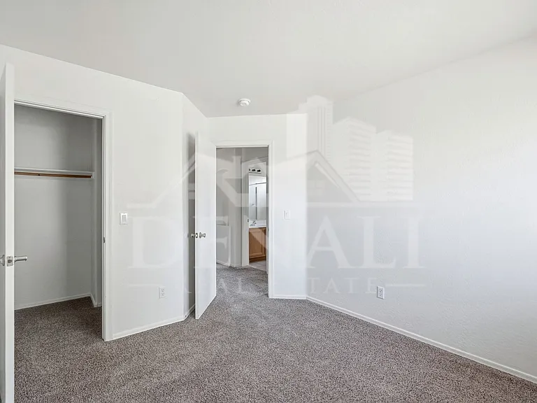 6107 N 135th Dr — Photo 26