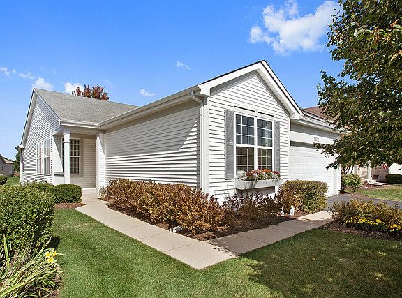 2nd image of 21332 Montclare Lake Dr