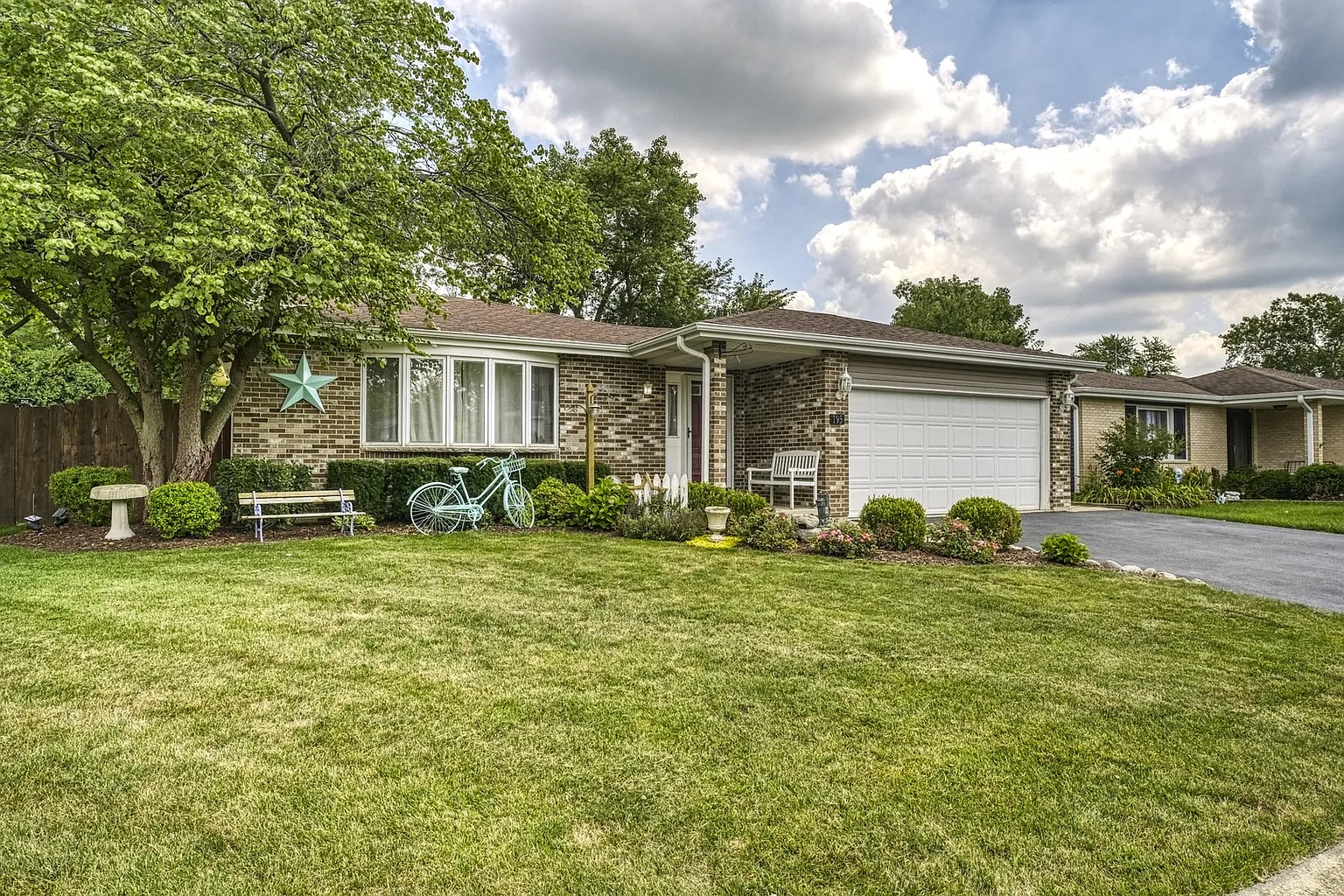 195 Knollwood Dr photo 1