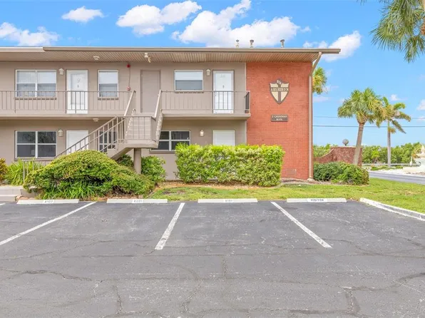2 Causeway Blvd APT 101, Dunedin, FL 34698