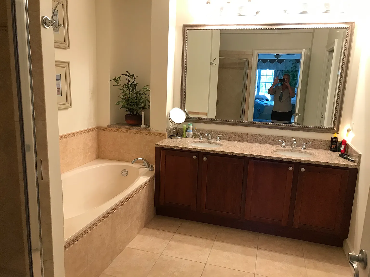 3 bed, 2000 sqft, $4,200 — Photo 4