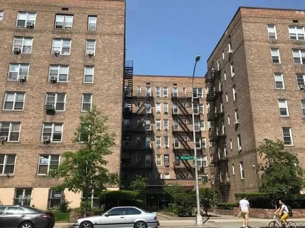 42-45 Kissena Boulevard #6M, Flushing, NY 11355