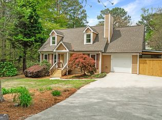 1765 Round Rd, Grayson, GA 30017