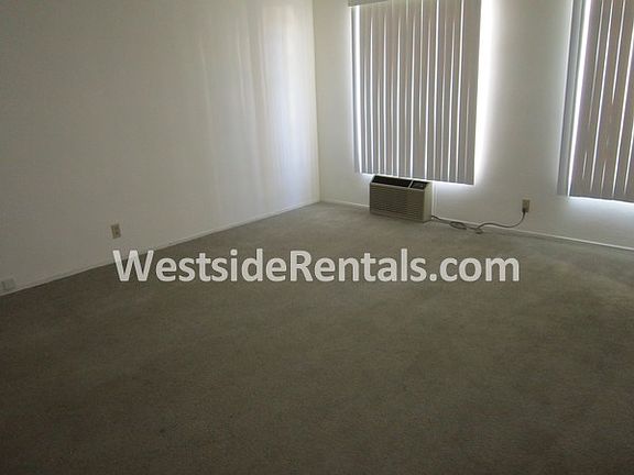 3rd image of 7120 Hollywood Blvd APT 2