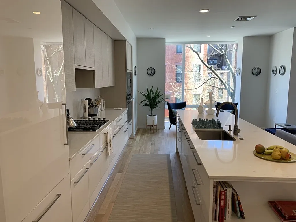 2 bed, 1212 sqft, $5,800 — Photo 2