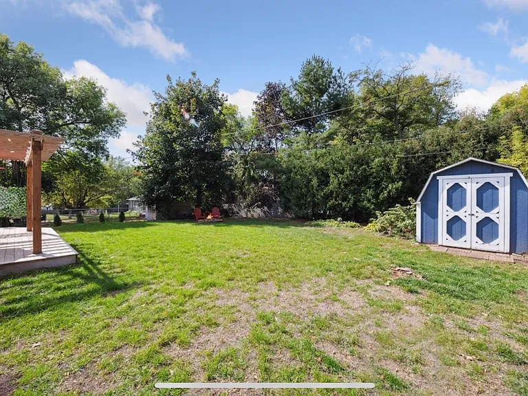 2926 Bay St — Photo 26