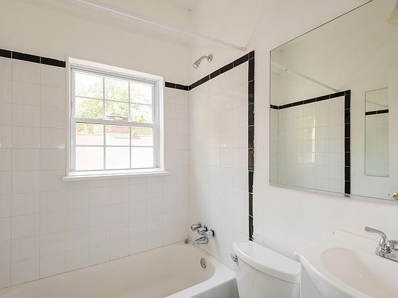 Tiled bath