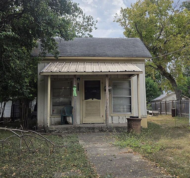 1st image of 1417 Park St