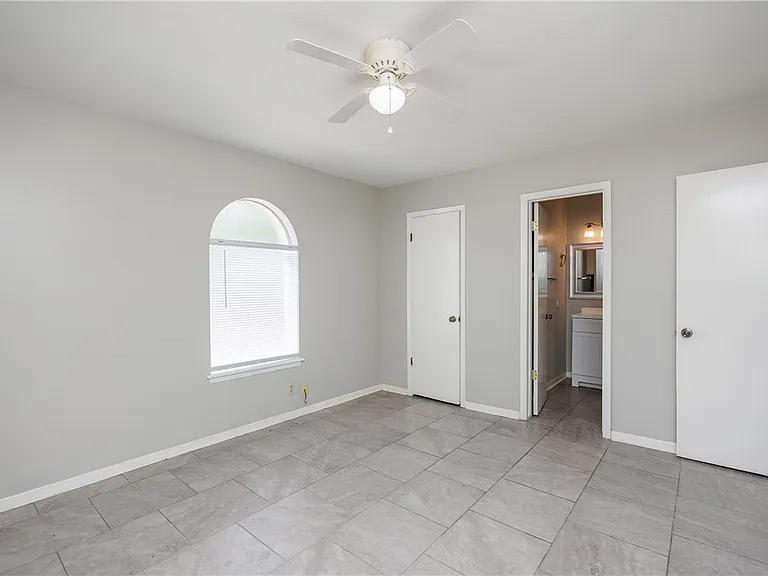 207 Blanco Dr — Photo 26