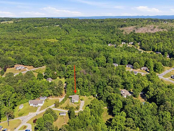 4th image of 160 Sanders Rd