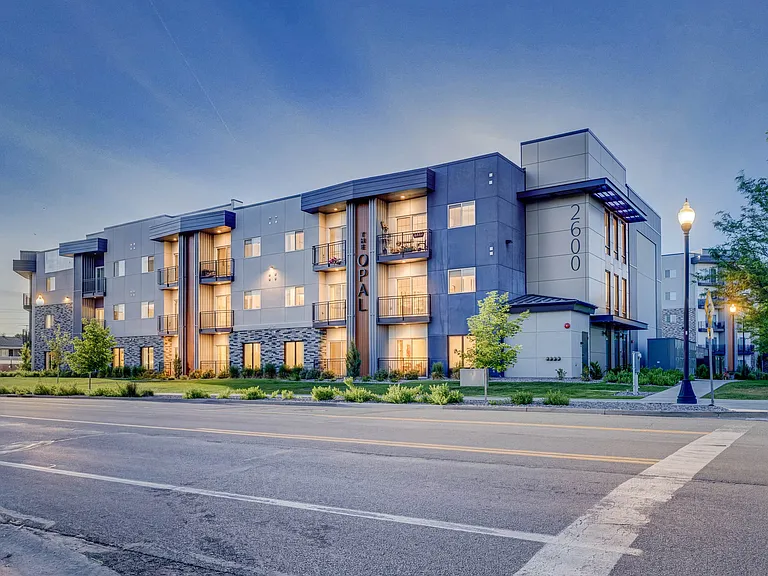 The Opal Apartments — Photo 32