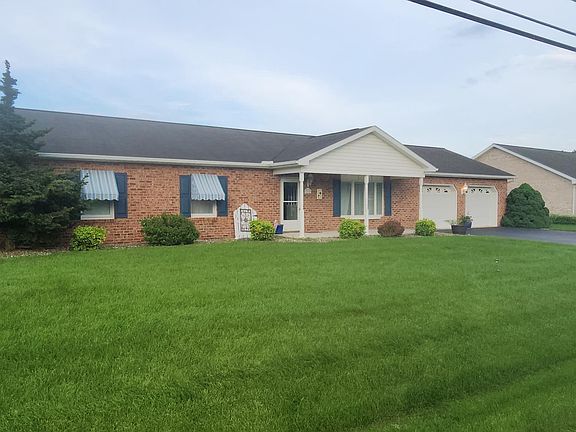 2nd image of 1210 S Pointe Dr