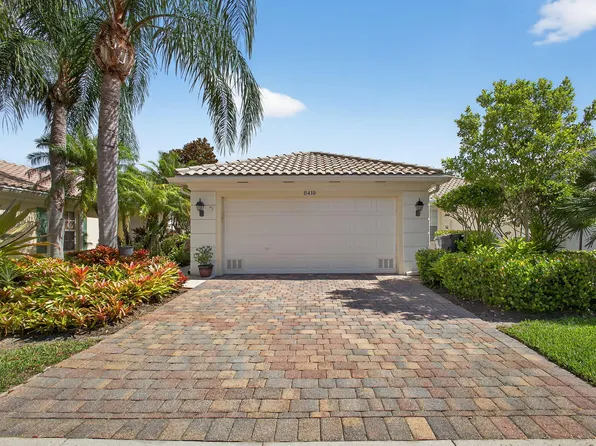 8419 St Johns Court, Wellington, FL 33414