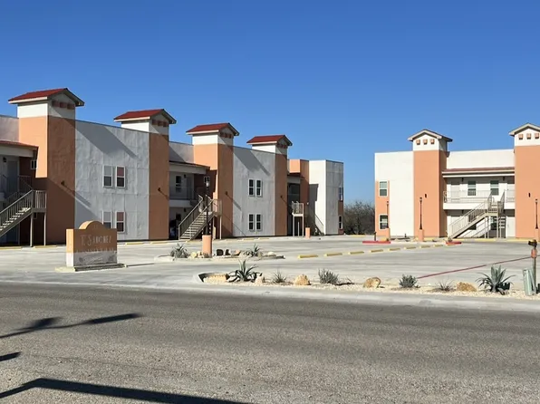 118 Grass Valley Rd, Eagle Pass, TX