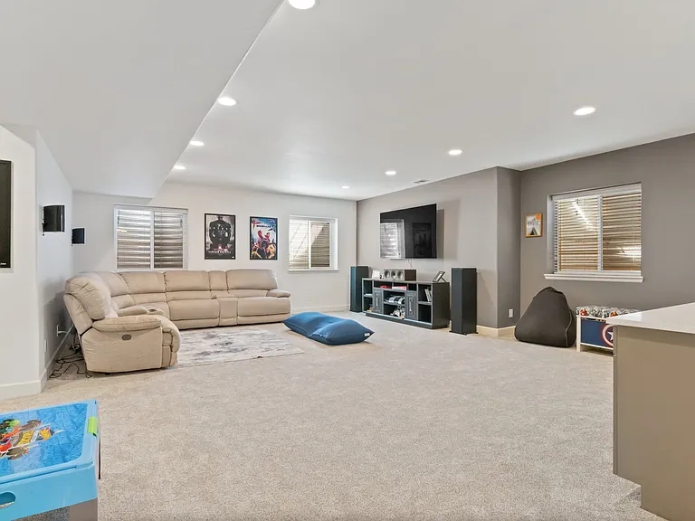 12065 Blakeford St — Photo 20