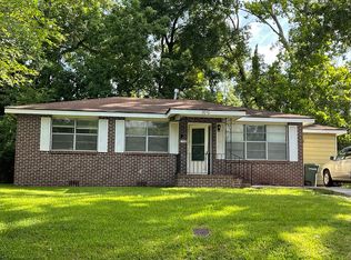 2010 E 41st St, Savannah, GA 31404
