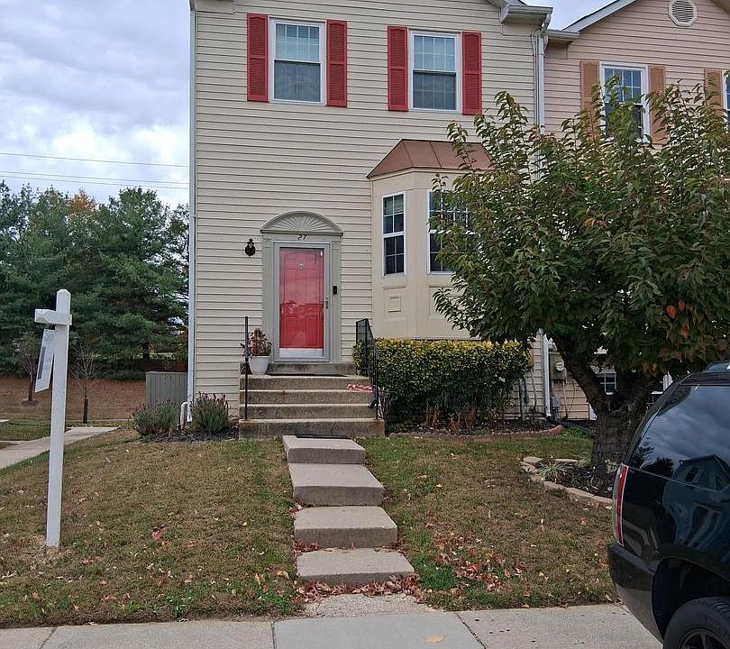 2nd image of 27 Hunters Gate Ct
