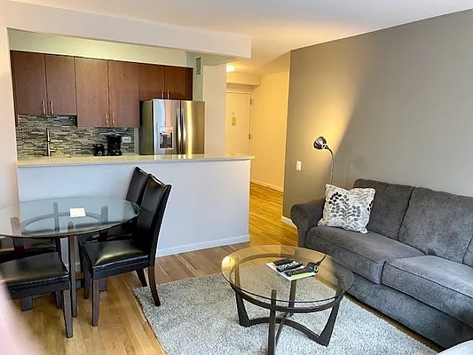 Rented by UDR | media 37