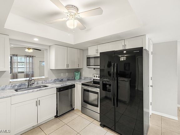 5th image of 4123 SW 1st Ave