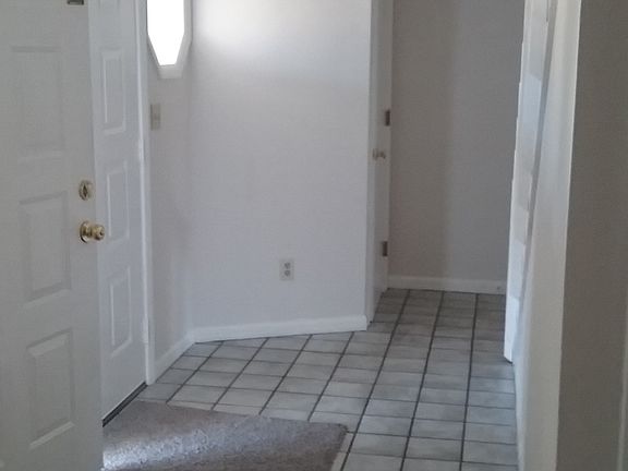 4th image of 3308 Kirby Smith Dr