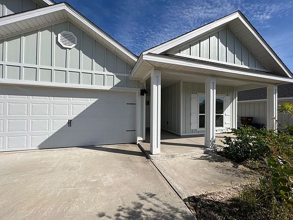 2nd image of 1600 Amaya Ln
