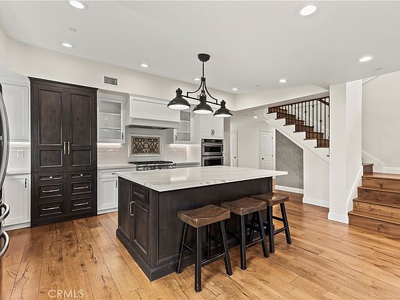 2nd image of 1096 Canyon View Dr