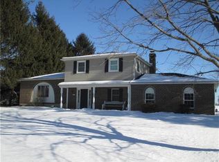 388 Manor Dr, Nazareth, PA 18064